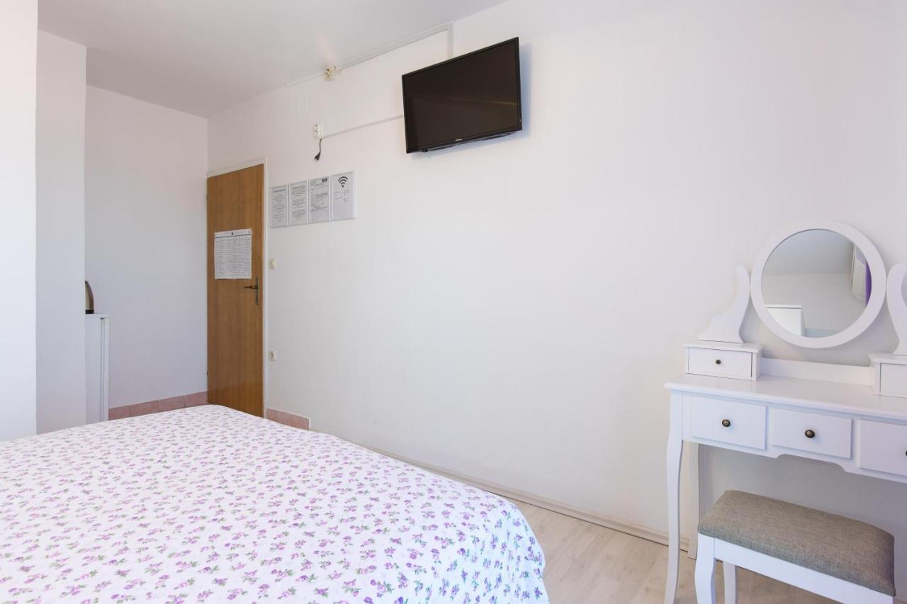 Apartment & Rooms Ivica Veglia Exterior foto