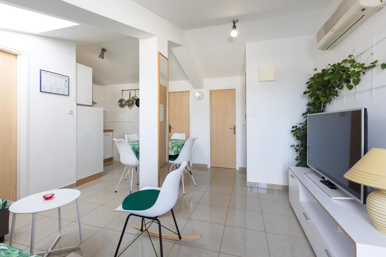 Apartment & Rooms Ivica Veglia Exterior foto